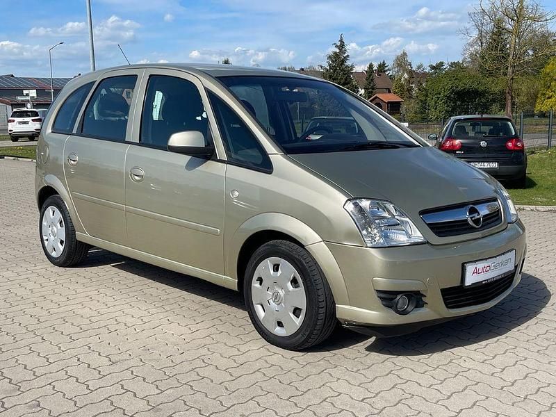 Usata Opel Meriva Edition 90 CV (66 kW) 2008 Beige Monovolume