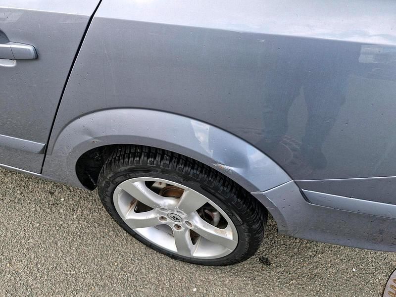 Second-hand Opel Astra 105 CP (77 kW) 2009 Albastru Break