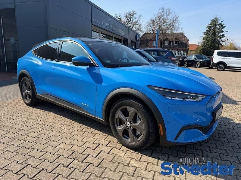 Gebraucht Ford Mustang Mach-E 100 kW (136 PS) 2022 Blau SUV