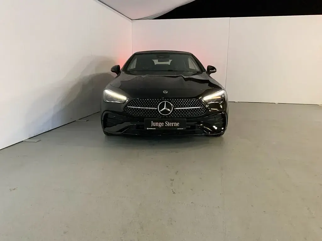 Gebraucht Mercedes CLE200 AMG line 204 PS (150 kW) 2025 Obsidianschwarz metallic Cabrio