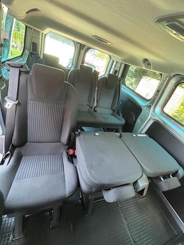 Gebraucht Ford Transit 128 PS (94 kW) 2014 Silber Van / Kleinbus