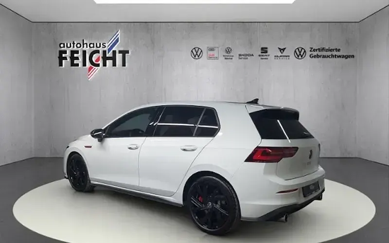 Gebraucht VW Golf VIII GTI 265 PS (194 kW) 2023 Pure white Limousine