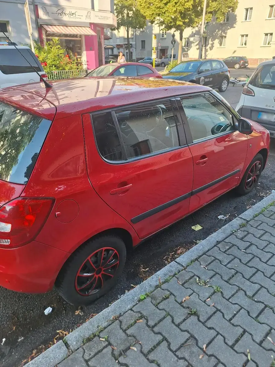 Gebraucht Skoda Fabia 75 PS (55 kW) 2008 Rot Limousine