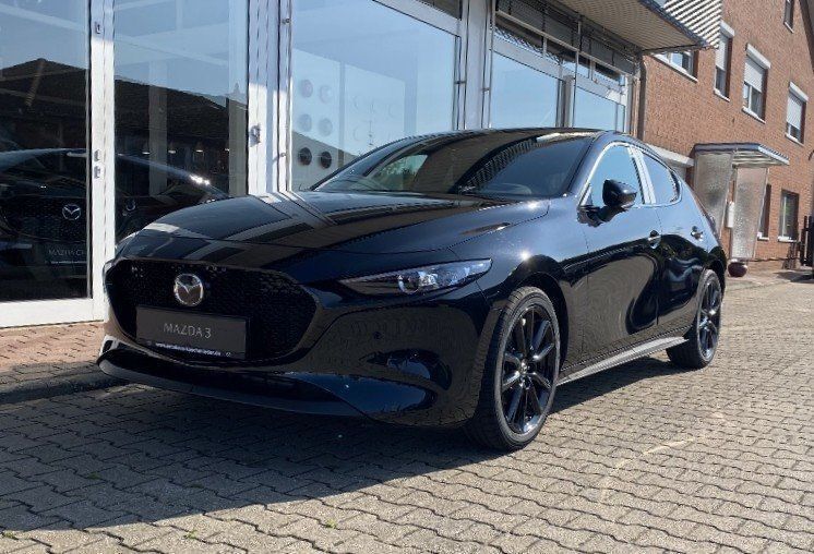 Schwarz Neu 2025 Mazda 3 Homura-Line Limousine | 25.990 € (Superpreis) - Bild 1/4