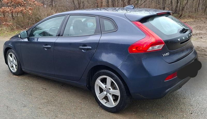 Gebraucht Volvo V40 You! 114 PS (83 kW) 2015 Blau Limousine