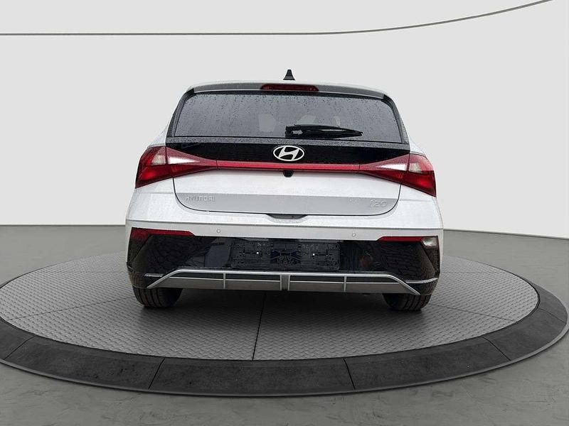 Neu Hyundai i20 101 PS (74 kW) 2025 Lumen grey Kleinwagen