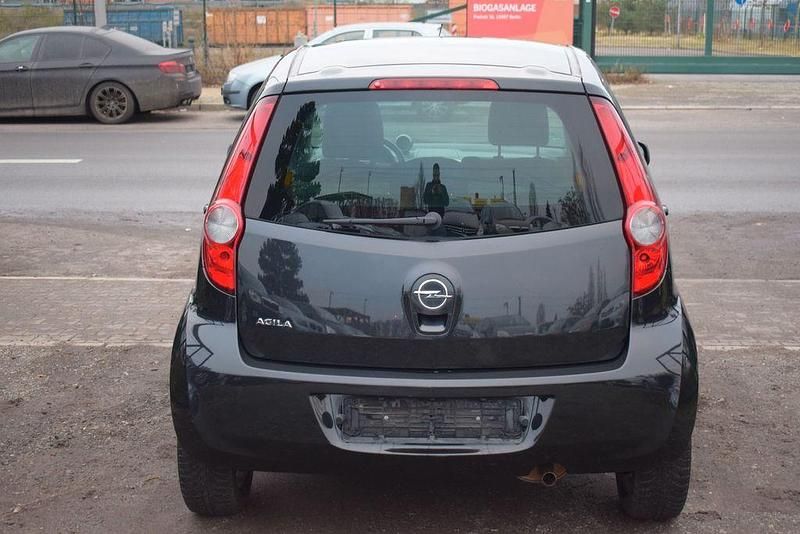 Gebraucht Opel Agila Edition 94 PS (69 kW) 2011 Schwarz Kleinwagen