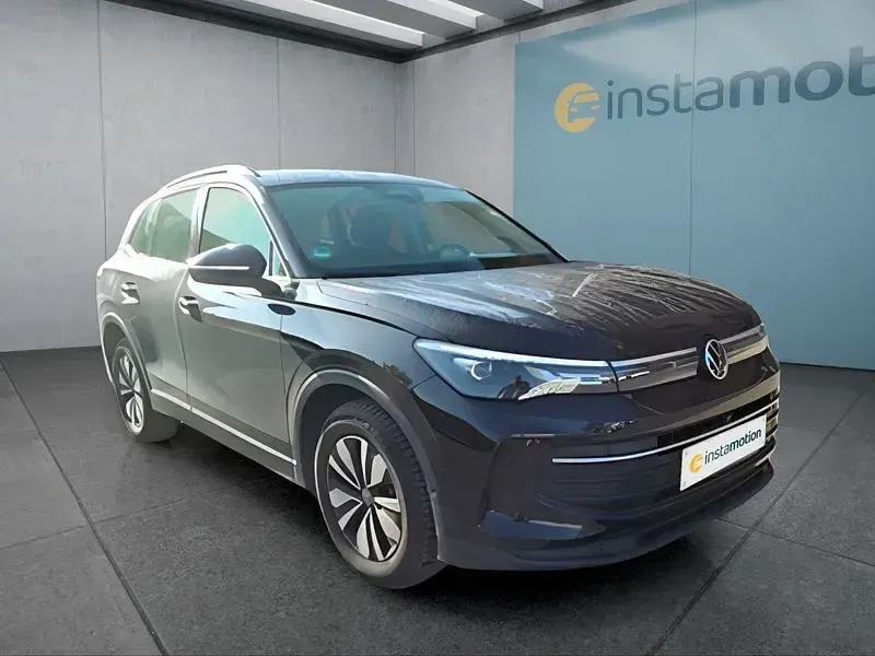 Gebraucht VW Tiguan 150 PS (110 kW) 2025 Schwarz SUV