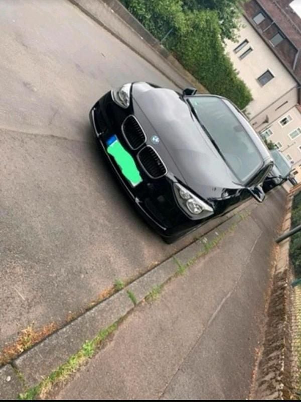 Schwarz Gebraucht 2012 BMW 116 Kleinwagen | 6.500 € (Guter Preis) - Bild 1/4