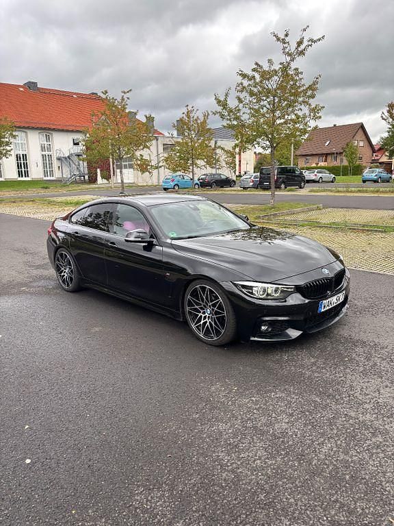 Schwarz Gebraucht 2019 BMW 420 Gran Coupé Performance Coupé | 25.999 € (Fairer Preis) - Bild 1/4