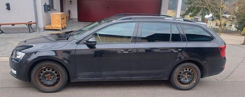 Gebraucht Skoda Octavia 150 PS (110 kW) 2014 Schwarz Kleinwagen