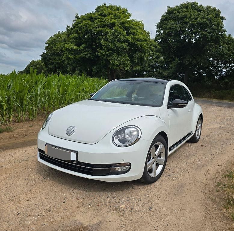 Weiß Gebraucht 2014 VW Beetle Sport Limousine | 18.999 € (Etwas zu teuer) - Bild 1/4