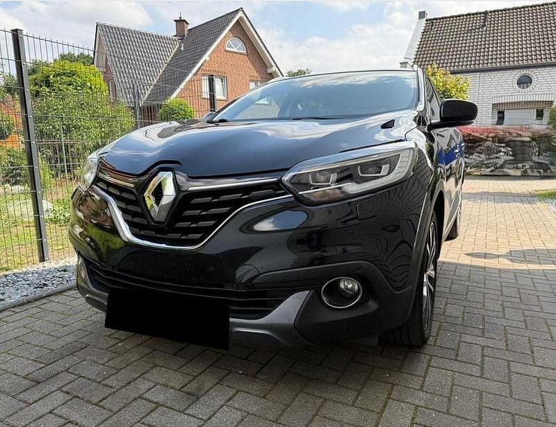 Schwarz Gebraucht 2017 Renault Kadjar Bose Edition SUV | 12.990 € (Fairer Preis) - Bild 1/4