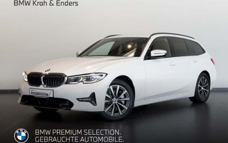 Weiss Gebraucht 2022 BMW 330 Sport Line Kombi | 30.888 € (Guter Preis) - Bild 1/4