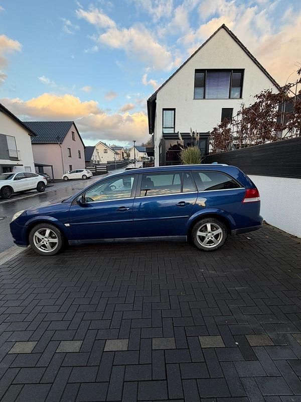 Gebraucht Opel Vectra 140 PS (102 kW) 2007 Blau Kombi