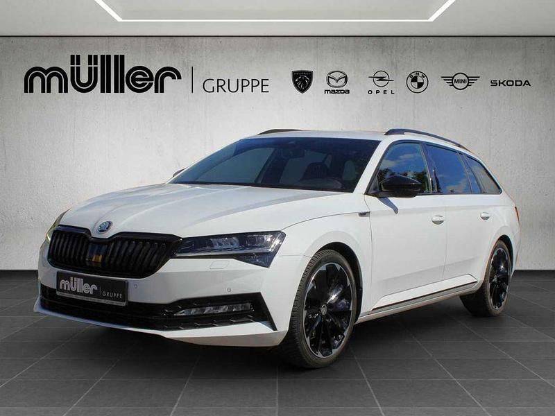 Weiß Gebraucht 2021 Skoda Superb SportLine Kombi | 29.990 € (Fairer Preis) - Bild 1/4