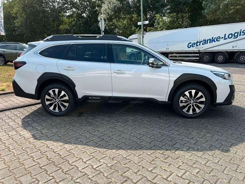 Neu Subaru Outback Platinum 169 PS (124 kW) 2025 Crystal white pearl SUV