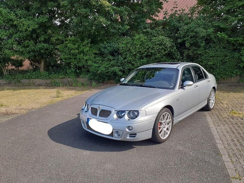 Silber Gebraucht 2003 MG ZT Limousine | 8.950 € - Bild 1/4