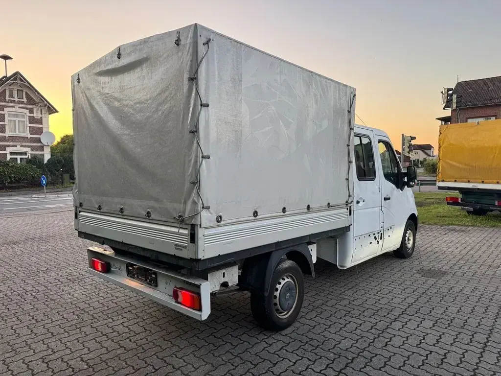 Gebraucht Renault Master 131 PS (96 kW) 2019 Weiß Van / Kleinbus
