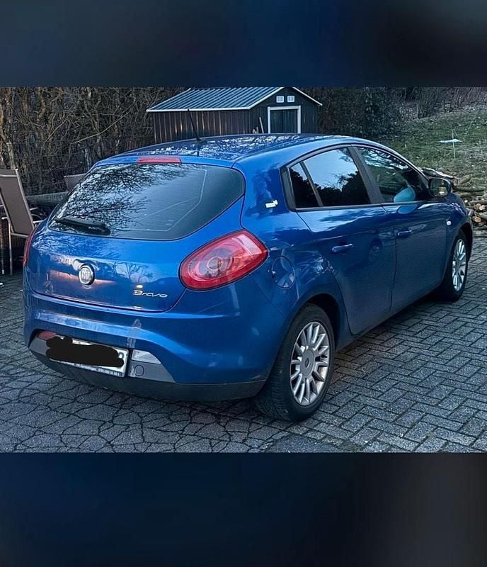 Gebraucht Fiat Bravo 90 PS (66 kW) 2010 Blau Kleinwagen