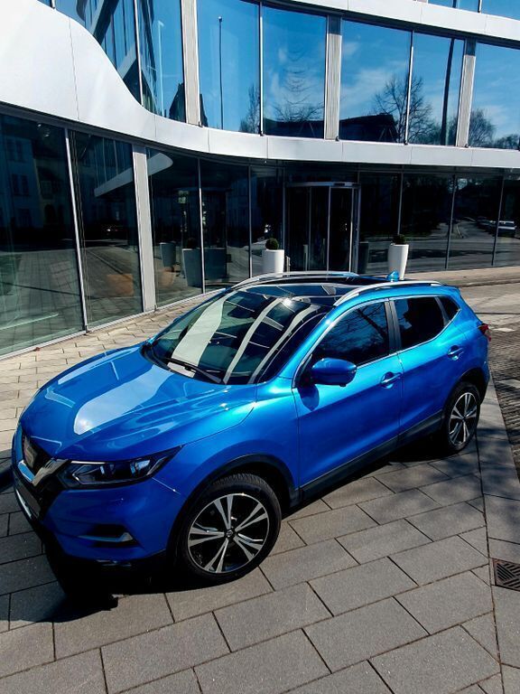 Blau Gebraucht 2017 Nissan Qashqai N-Connecta SUV | 14.400 € (Fairer Preis) - Bild 1/4