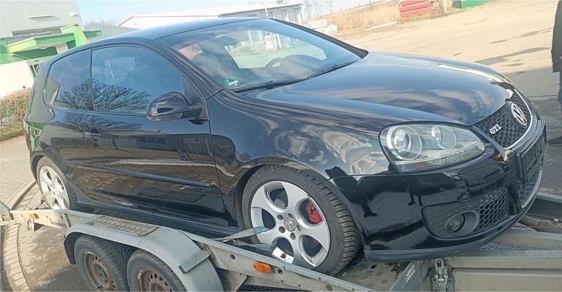 Schwarz Gebraucht 2005 VW Golf V GTI Limousine | 4.500 € (Etwas zu teuer) - Bild 1/4