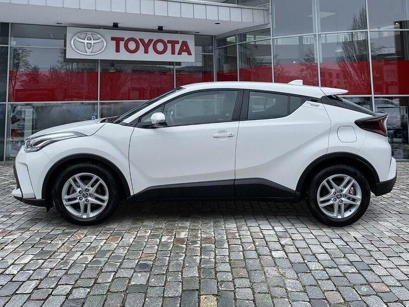 Gebraucht Toyota C-HR 122 PS (89 kW) 2023 Schneweiß SUV