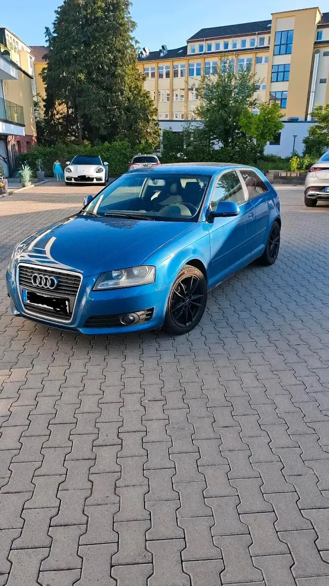 Gebraucht Audi A3 105 PS (77 kW) 2009 Blau Kleinwagen