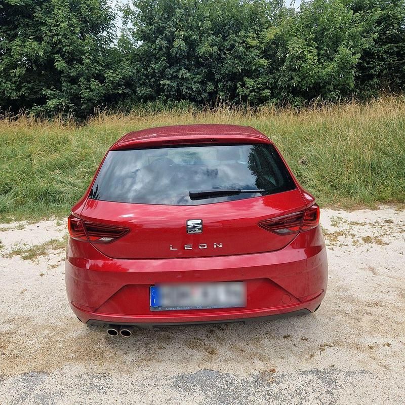 Gebraucht Seat Leon XCELLENCE 190 PS (139 kW) 2019 Schwarz Limousine