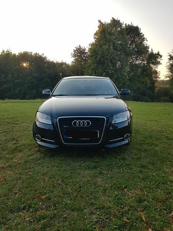 Schwarz Gebraucht 2011 Audi A3 Sportback S-Line Limousine | 5.500 € (Superpreis) - Bild 1/4