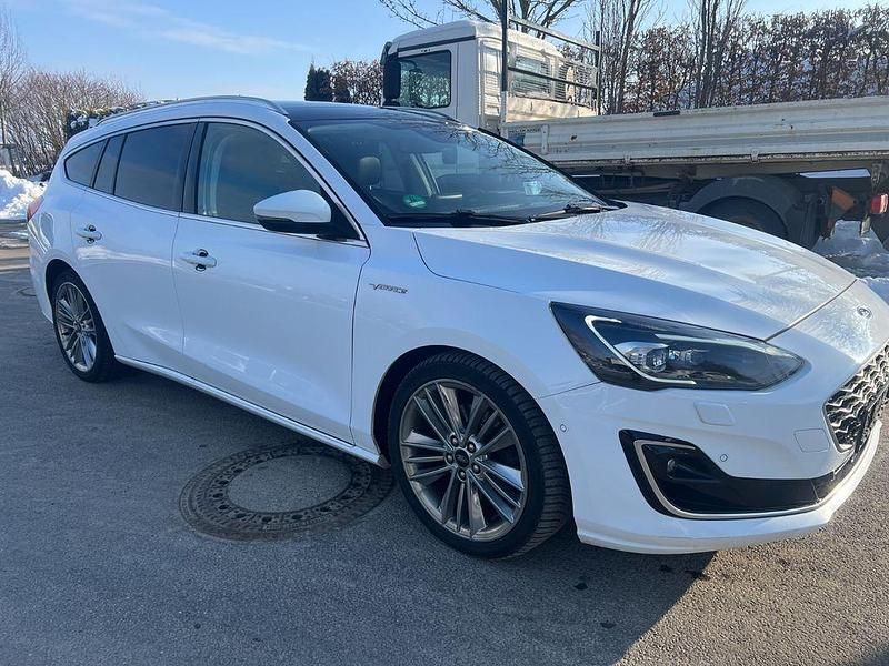 Gebraucht Ford Focus Vignale 150 PS (110 kW) 2018 Weiß Limousine