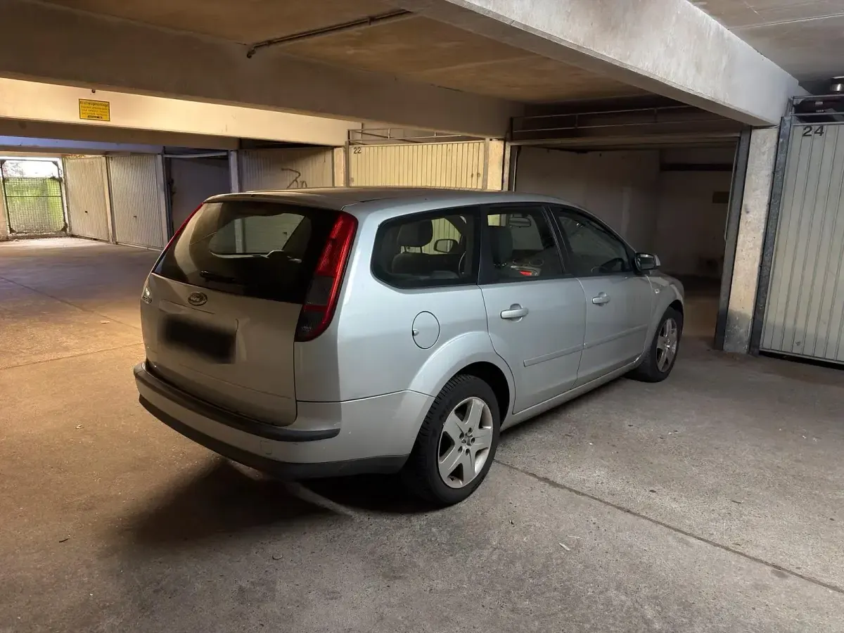 Gebraucht Ford Focus 105 PS (77 kW) 2007 Silber Kombi