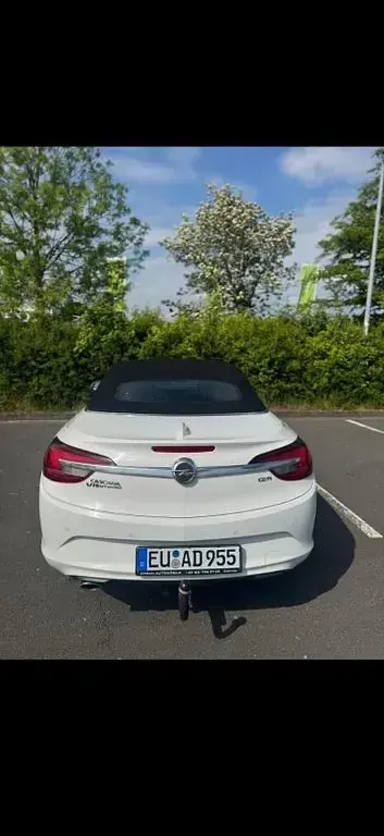 Gebraucht Opel Cascada Innovation 170 PS (125 kW) 2015 Weiß Cabrio