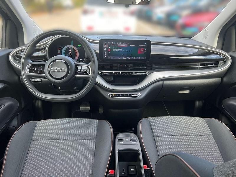 Gebraucht Fiat 500e Icon 86 kW (118 PS) 2024 Onyx schwarz Kleinwagen
