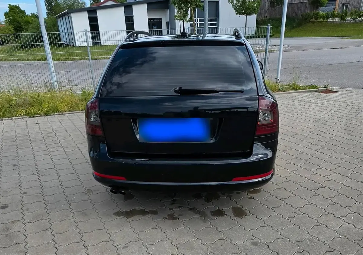 Gebraucht Skoda Octavia vRS 170 PS (125 kW) 2012 Schwarz Kombi