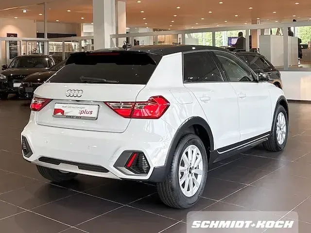 Gebraucht Audi A1 Comfort 116 PS (85 kW) 2025 Gletscherweiß metallic SUV