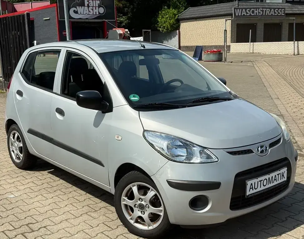 Gebraucht Hyundai i10 Style 67 PS (49 kW) 2008 Silber Kleinwagen