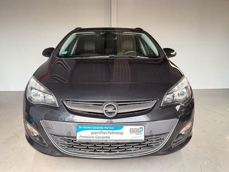 Usata Opel Astra 140 CV (102 kW) 2015 Nero Station wagon