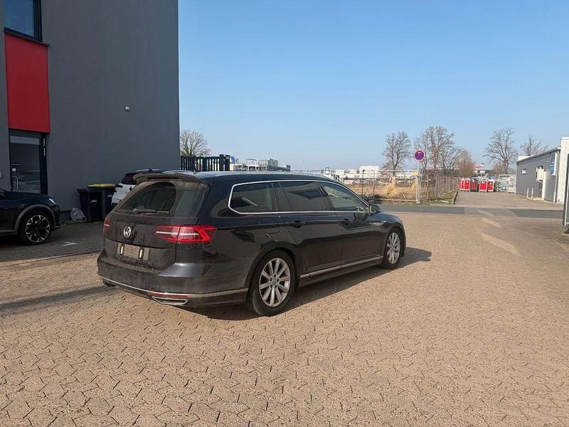 Gebraucht VW Passat R-line 239 PS (175 kW) 2016 Schwarz Kombi