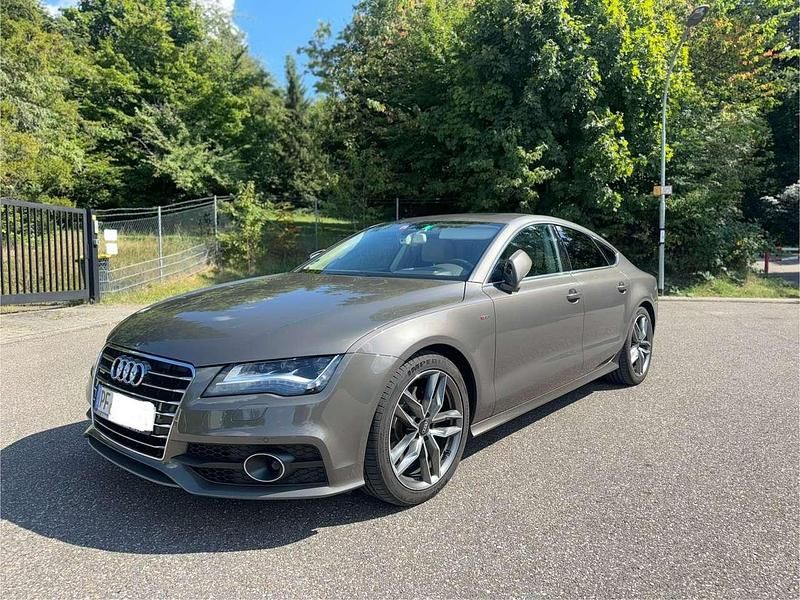 Grau Gebraucht 2011 Audi A7 Kleinwagen | 18.499 € (Etwas zu teuer) - Bild 1/4