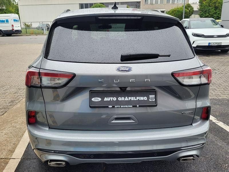 Usado Ford Kuga ST-Line 224 HP (164 kW) 2022 Cinzento SUV
