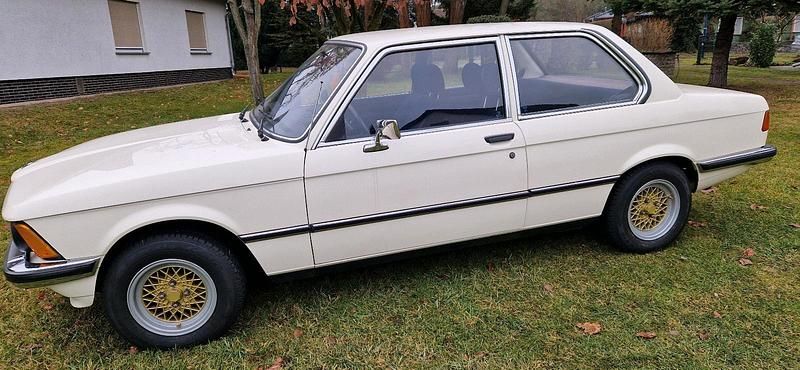 Gebraucht BMW 318 90 PS (66 kW) 1979 Weiß Coupé