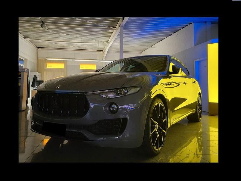 Gebraucht Maserati Levante 275 PS (202 kW) 2017 Grau SUV