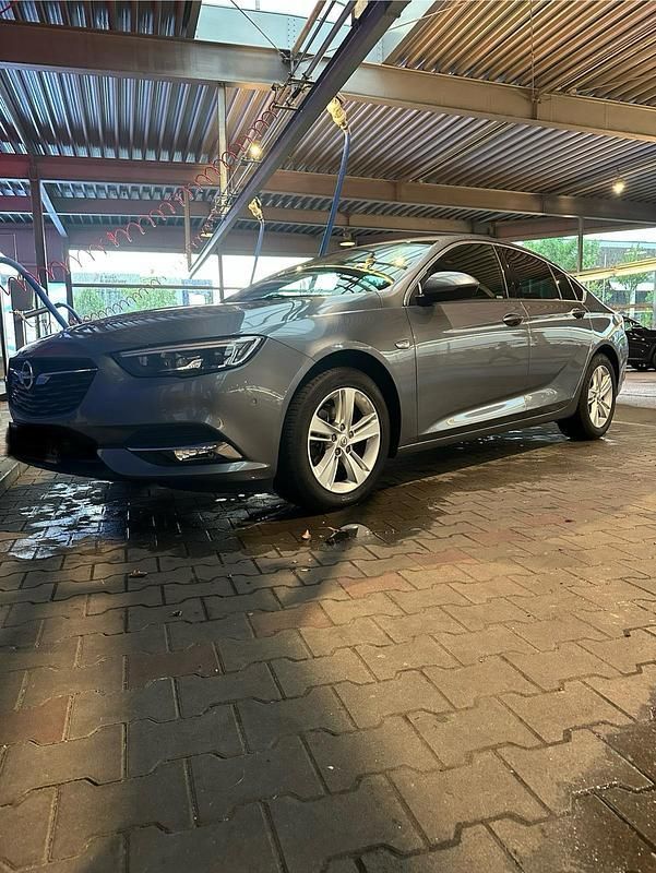 Grau Gebraucht 2019 Opel Insignia Limousine | 15.000 € (Guter Preis) - Bild 1/4