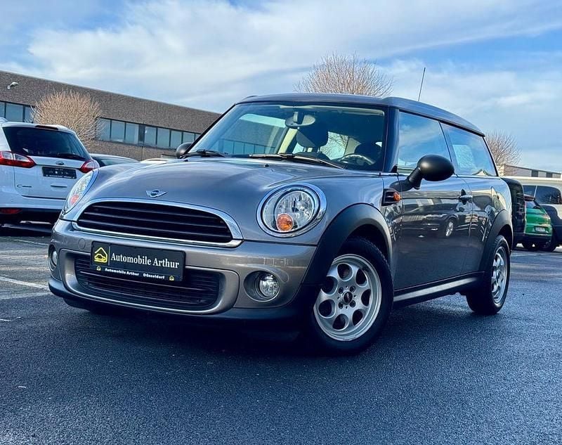 Silber Gebraucht 2012 Mini One Clubman Kombi | 6.990 € (Fairer Preis) - Bild 1/4