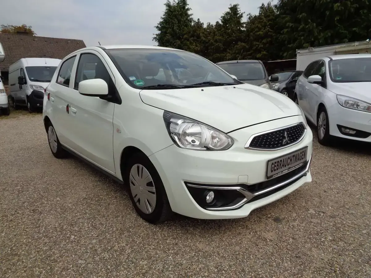 Gebraucht Mitsubishi Space Star 71 PS (52 kW) 2018 Weiß Kleinwagen