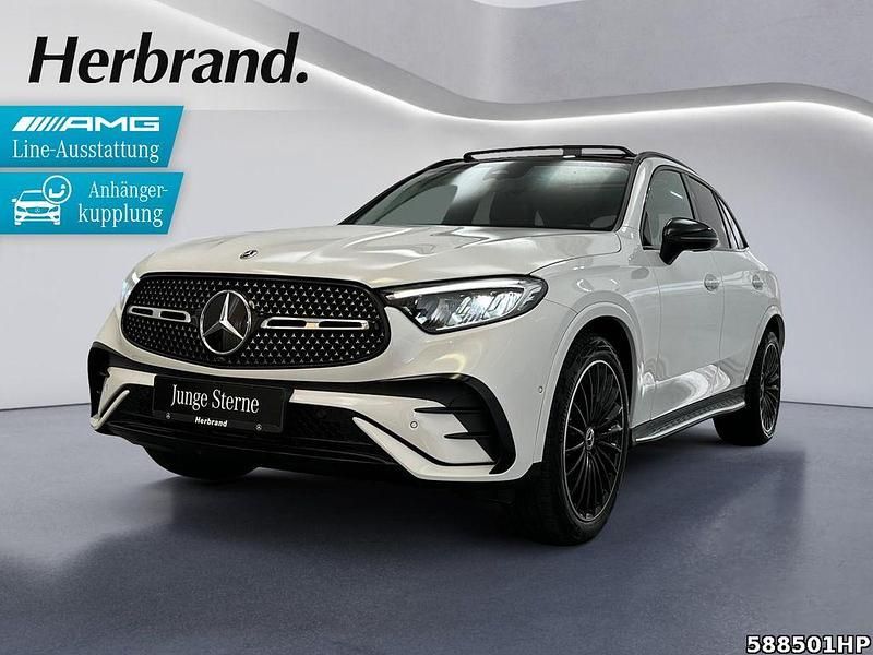 Weiß Gebraucht 2024 Mercedes GLC300 AMG SUV | 63.980 € (Etwas zu teuer) - Bild 1/4
