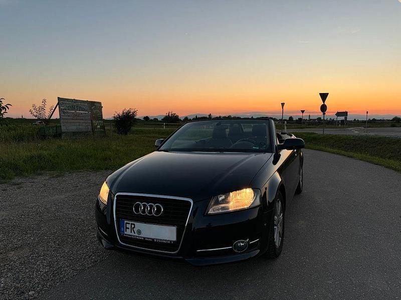 Gebraucht Audi A3 Cabriolet Comfort 160 PS (117 kW) 2011 Blau Cabrio