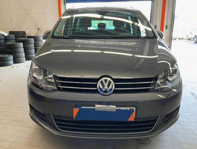 Gebraucht VW Sharan Allstar 150 PS (110 kW) 2017 Grau Van / Kleinbus
