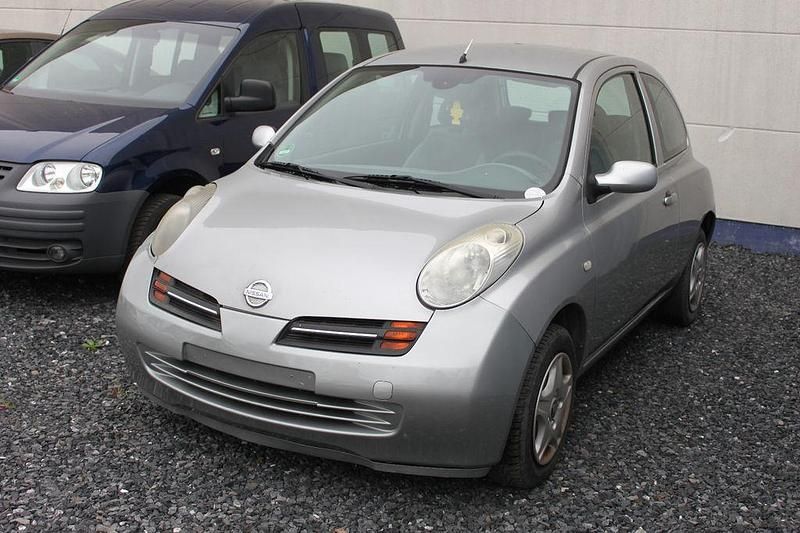 Grau Gebraucht 2003 Nissan Micra Acenta | 2.950 € (Etwas zu teuer) - Bild 1/4